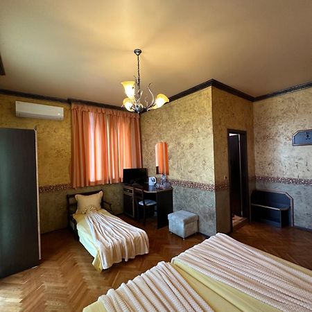 Guesthouse Petra Veliko Tărnovo Exteriör bild