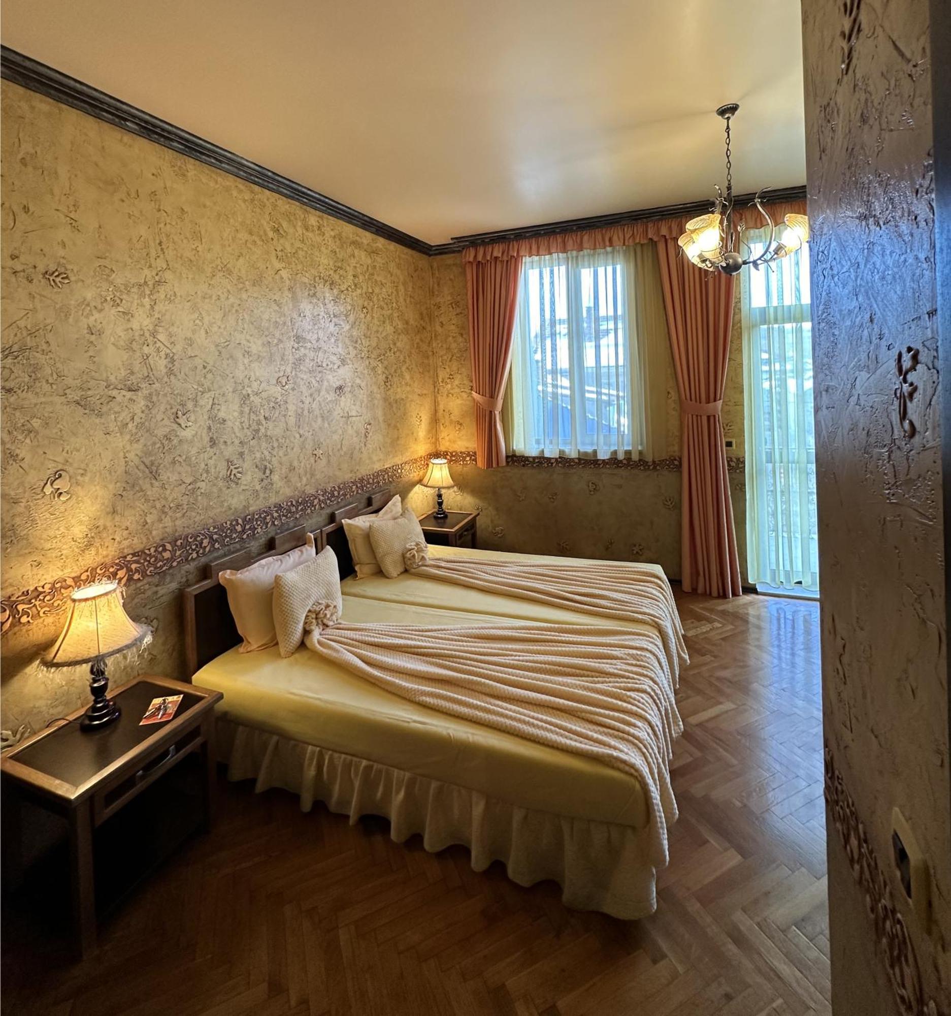 Guesthouse Petra Veliko Tărnovo Exteriör bild
