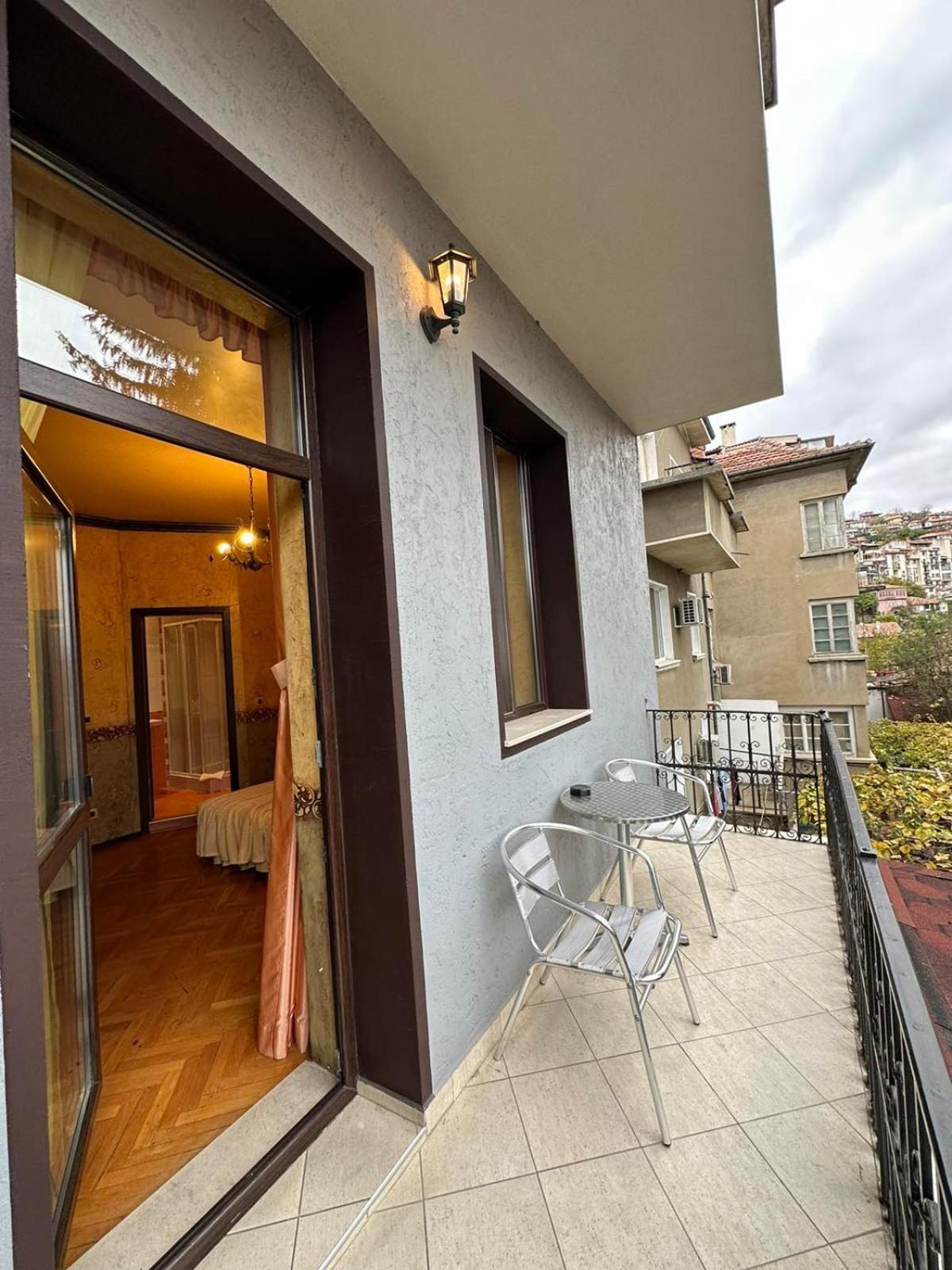 Guesthouse Petra Veliko Tărnovo Exteriör bild