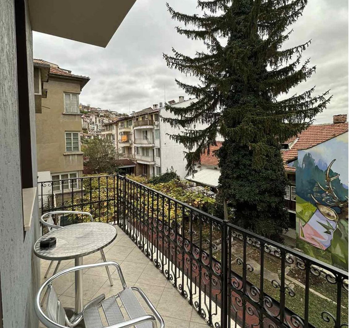 Guesthouse Petra Veliko Tărnovo Exteriör bild